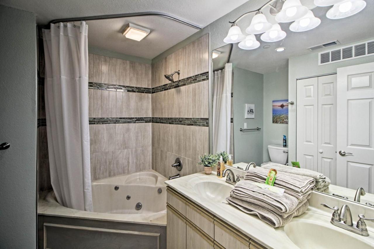 Updated Lake Taneycomo Condo With Screened Porch! Branson Esterno foto
